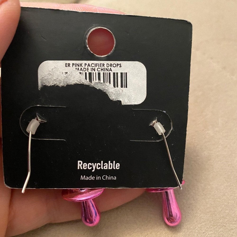 Pink Pacifier earrings - Picture 2 of 3